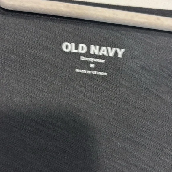 Old Navy EveryWear Slub-Knit V-Neck T-Shirt Size M (NWT) - Picture 5 of 7